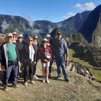 Mr Brunet 10 personnes, avril 2023, Paris